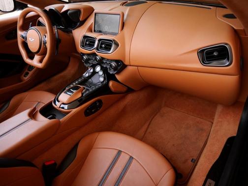 2021 Aston Martin Vantage