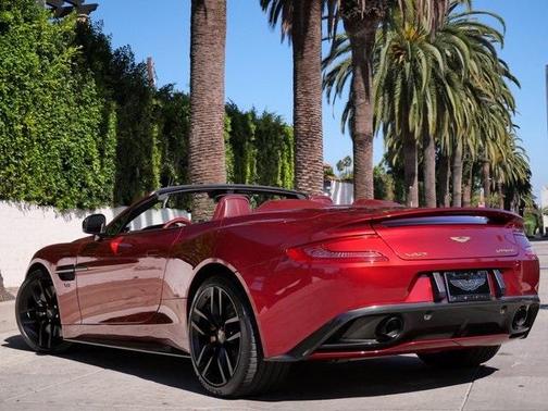 2015 Aston Martin Vanquish Volante