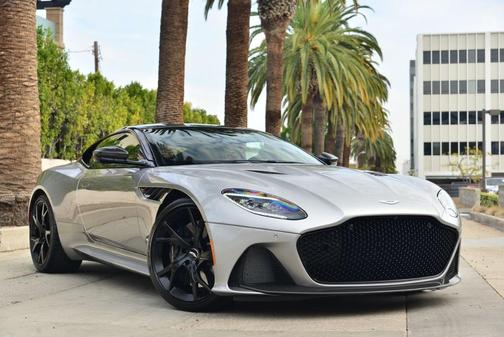 Spirit Silver 2023 Aston Martin DBS