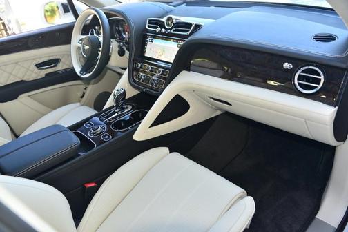 2022 Bentley Bentayga V8