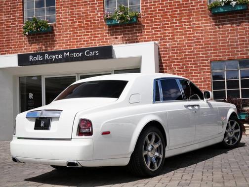2014 Rolls-Royce Phantom Base