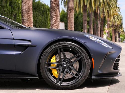 2026 Aston Martin Vantage 