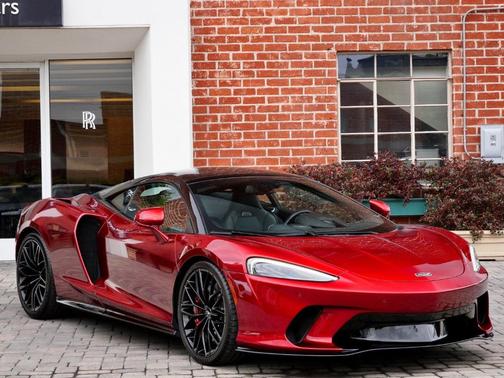 2022 McLaren GT 