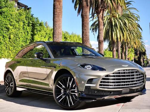 2026 Aston Martin DBX 707