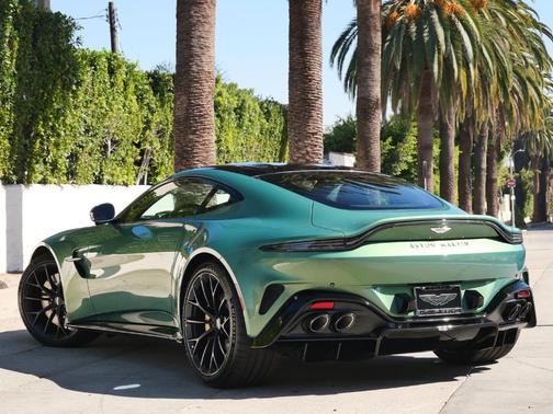 2025 Aston Martin Vantage 