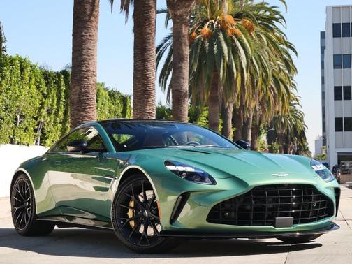 2025 Aston Martin Vantage 