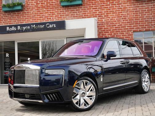 Midnight Sapphire 2026 Rolls-Royce Cullinan