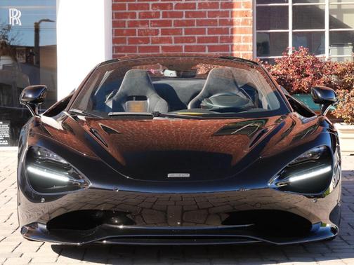 2026 McLaren 750S 