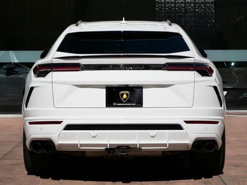 2022 Lamborghini Urus
