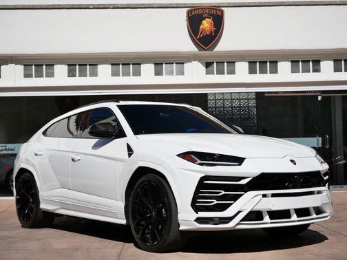 2022 Lamborghini Urus