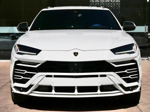 2022 Lamborghini Urus