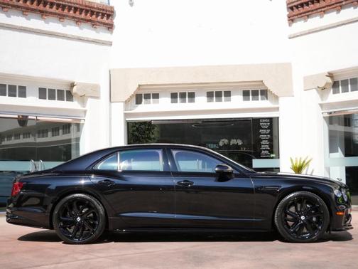 2025 Bentley Flying Spur Speed