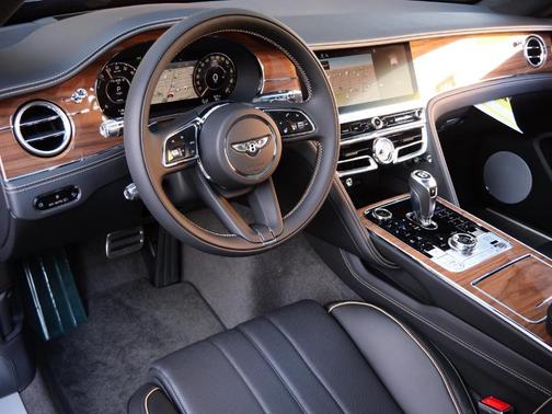 2026 Bentley Flying Spur 