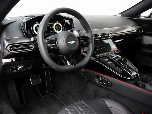 2025 Aston Martin Vantage