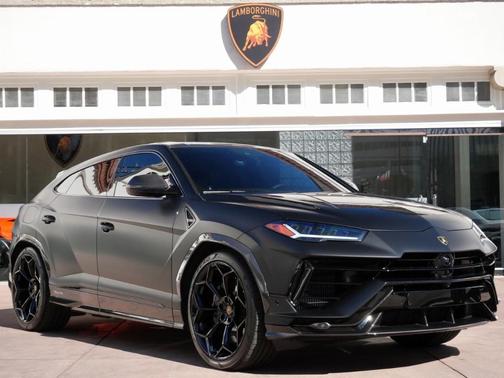 2024 Lamborghini Urus Performante