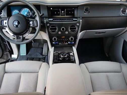 2022 Rolls-Royce Cullinan 