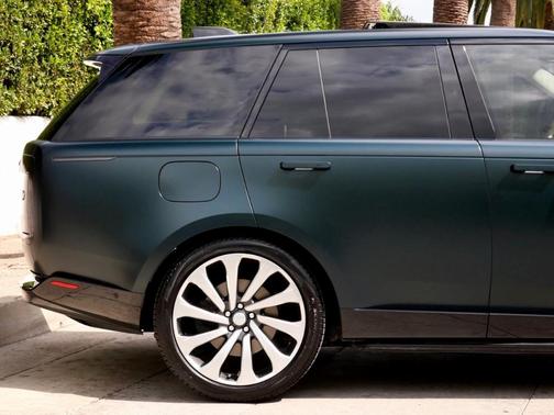 2023 Land Rover Range Rover Autobiography