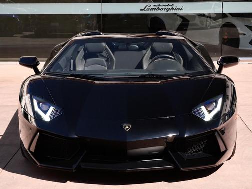 2014 Lamborghini Aventador LP700-4