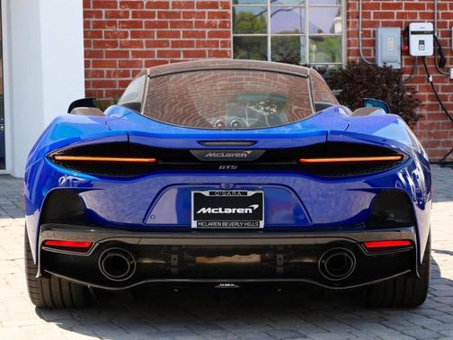 2025 McLaren GTS