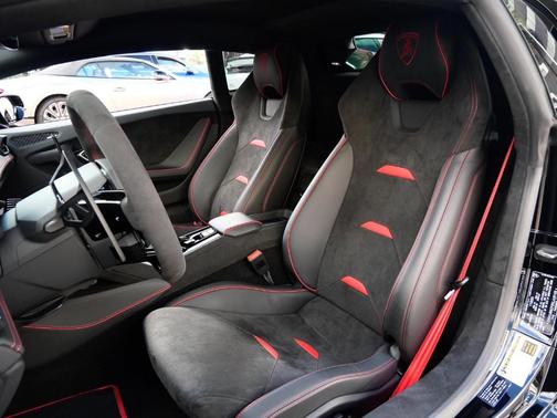 2024 Lamborghini Huracan Tecnica 