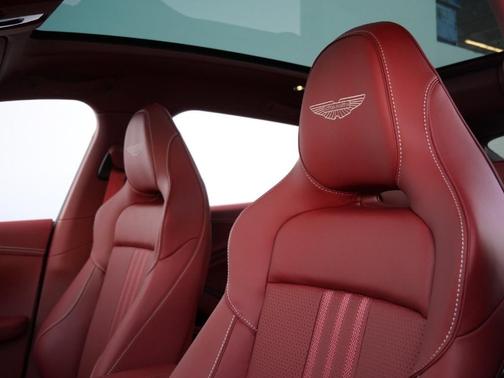 2026 Aston Martin DBX 707