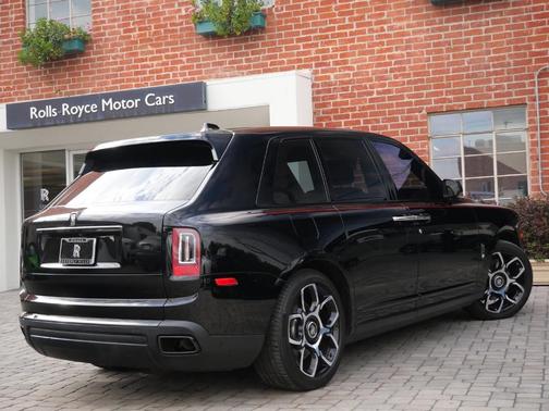 2020 Rolls-Royce Cullinan Base