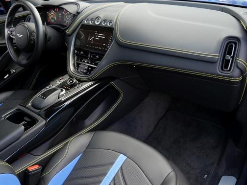 2023 Aston Martin DBX 707