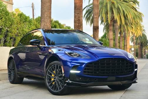 2023 Aston Martin DBX 707