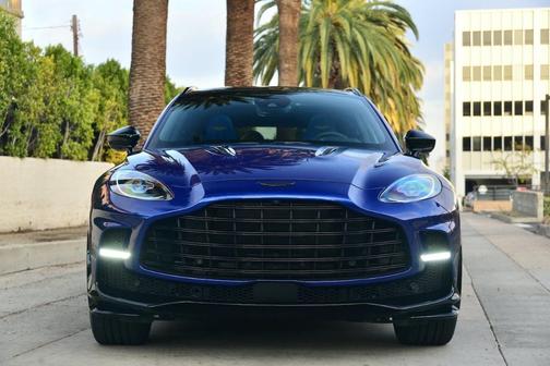 2023 Aston Martin DBX 707