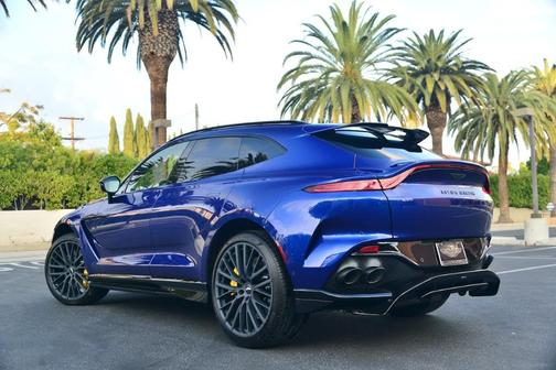 2023 Aston Martin DBX 707