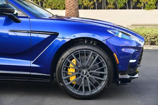 2023 Aston Martin DBX 707