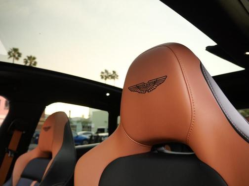 2024 Aston Martin DBX 707