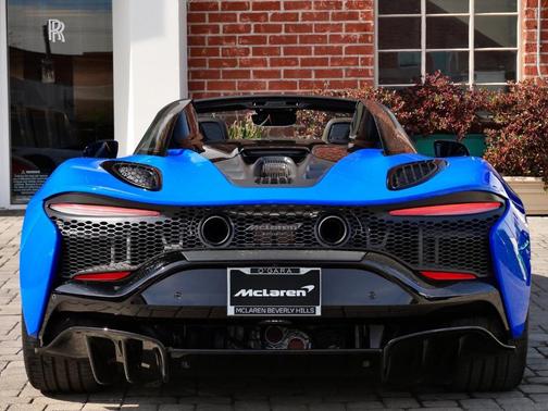 2025 McLaren Artura TechLux