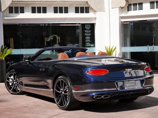 2022 Bentley Continental GT V8