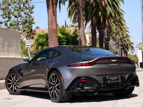 2019 Aston Martin Vantage Base