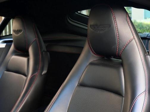 2019 Aston Martin Vantage Base