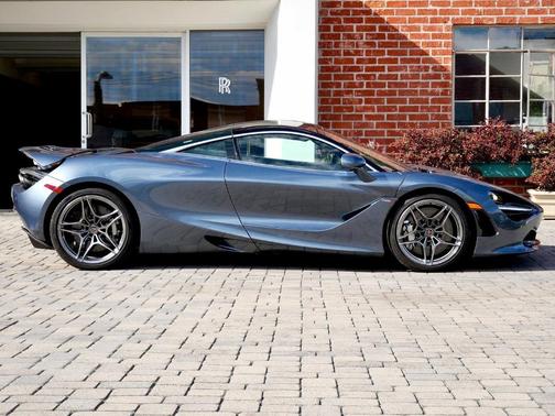 2018 McLaren 720S Luxury