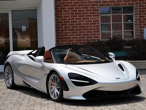 2022 McLaren 720S Luxury