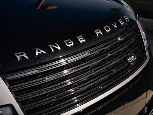2024 Land Rover Range Rover P615 SV