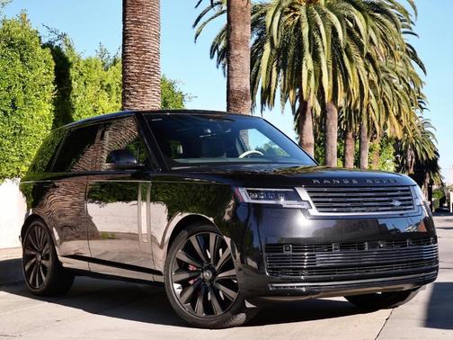 2024 Land Rover Range Rover P615 SV