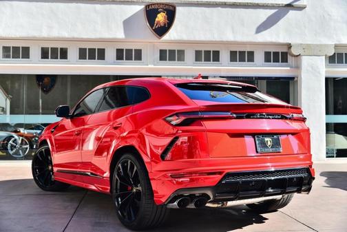 2019 Lamborghini Urus 