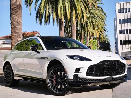 2026 Aston Martin DBX 707