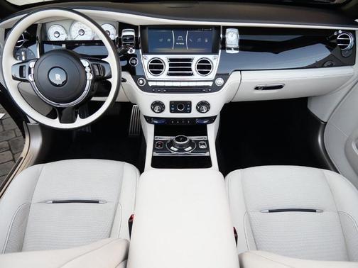 2018 Rolls-Royce Dawn Base