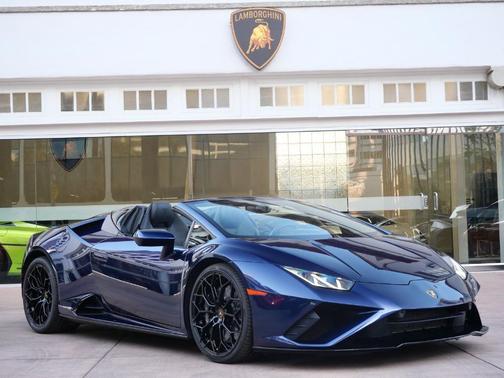 2023 Lamborghini Huracan EVO Base