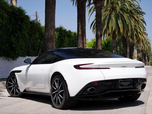 2017 Aston Martin DB11 Launch Edition