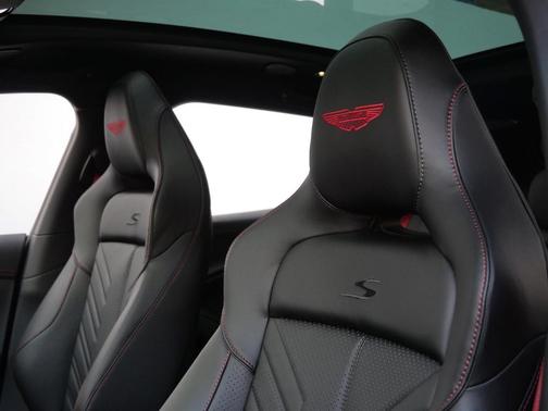 2026 Aston Martin DBX 707