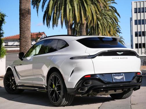 2026 Aston Martin DBX 707