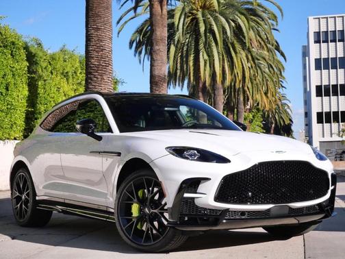 2026 Aston Martin DBX 707