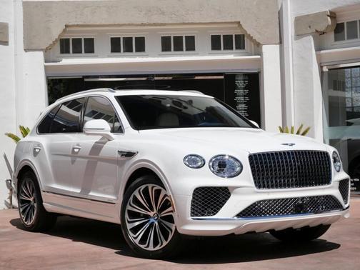 2025 Bentley Bentayga V8