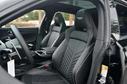 2023 Aston Martin DBX 707